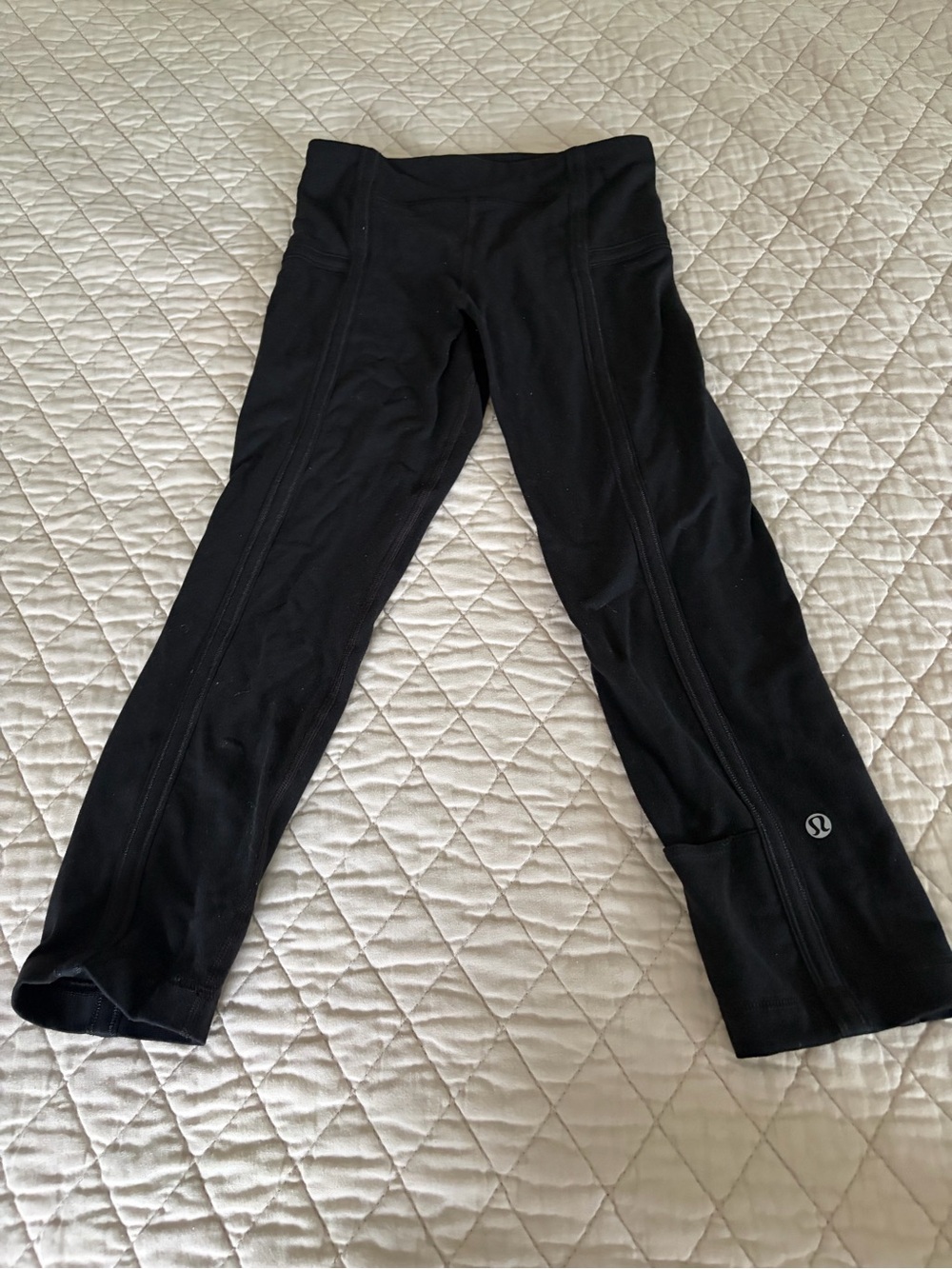 Vintage Y2K lululemon Black Cropped Leggings Hidden Ankle Key Pocket Size 6